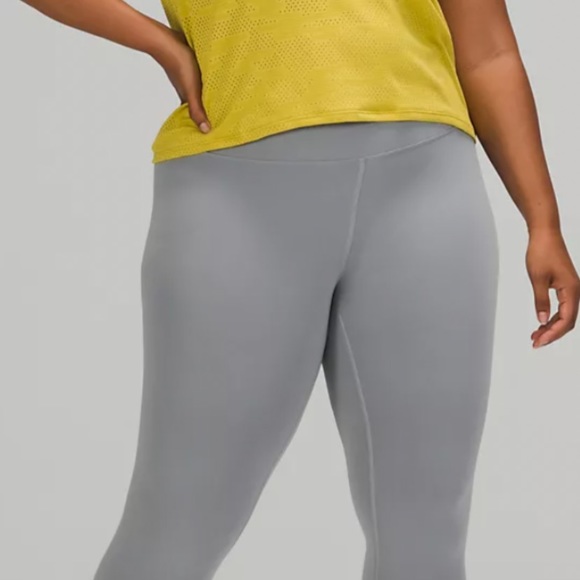 Lululemon wunder train hr tight 25” - Picture 4 of 7